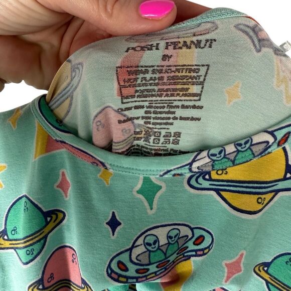 Posh Peanut Alien UFO Space Print Two Piece Bamboo Pajama Set - Picture 5 of 7